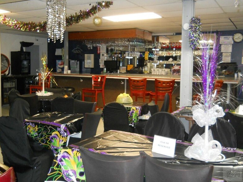 More Photos Of 3102-3114 Market St, Galveston Freestanding For Sale