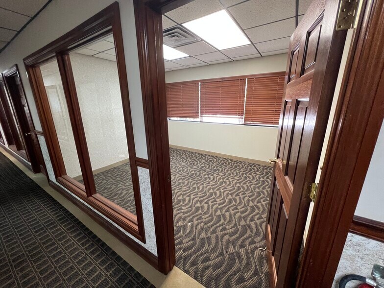 More Photos Of 2095 N Andrews Ave, Pompano Beach Light Manufacturing For Lease