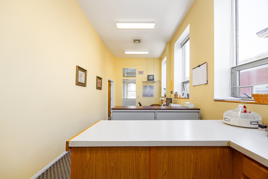 More Photos Of 9 Cannon St, Poughkeepsie Office For Sale