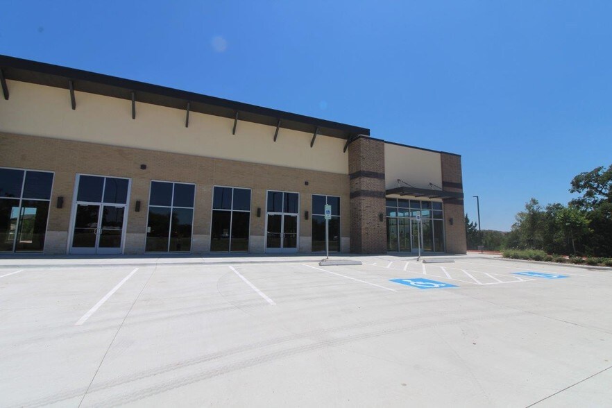 More Photos Of 3004 Holleman Dr S, College Station Storefront Retail Office For Sale