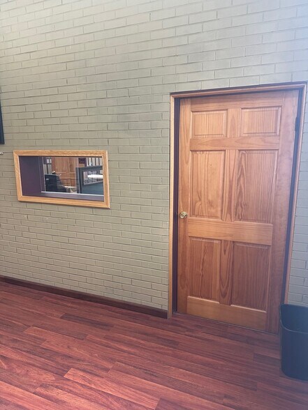 More Photos Of 321 Ramsdell Ave, Buffalo Warehouse For Lease