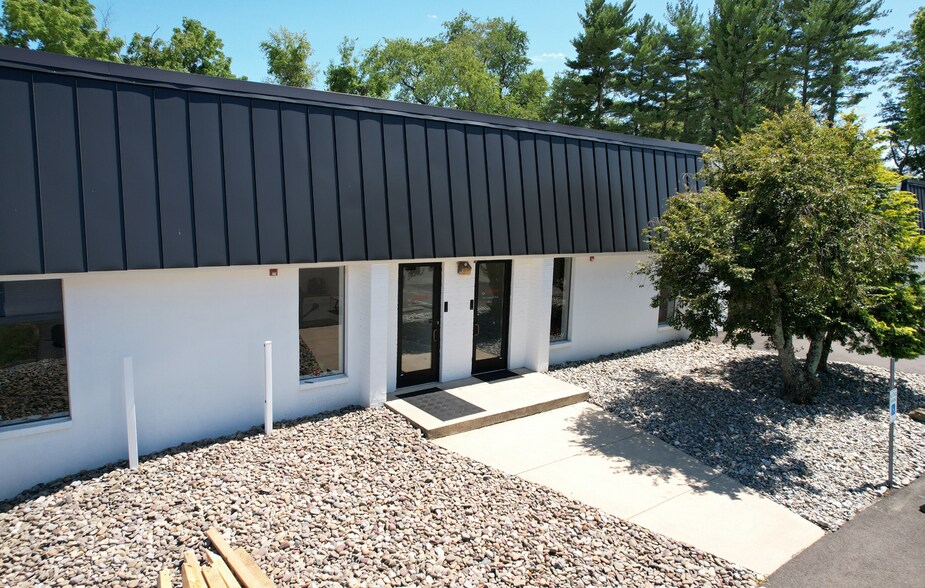 More Photos Of 201-375 Pheasant Run, Newtown Unknown For Lease