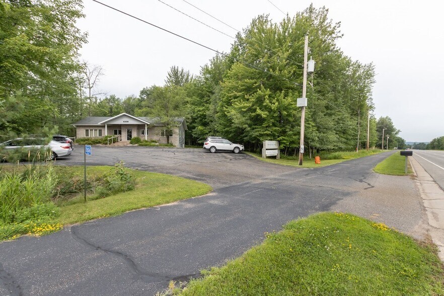 More Photos Of 226126 Hummingbird Rd, Wausau Medical For Sale