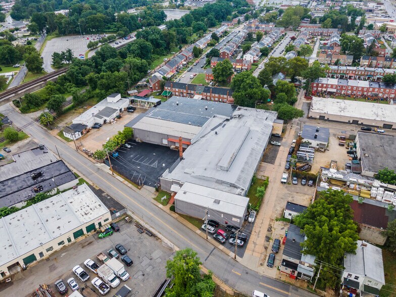 More Photos Of 4128 Hayward Ave, Baltimore Warehouse For Lease