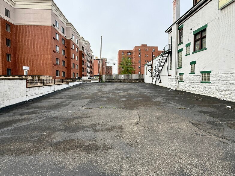 More Photos Of 5242 Baum Blvd, Pittsburgh Land For Sale