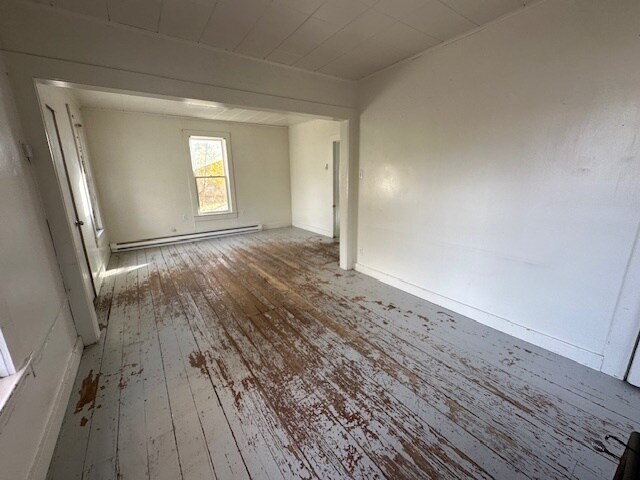 More Photos Of 1215 S Harrison St, Moscow Flex For Sale