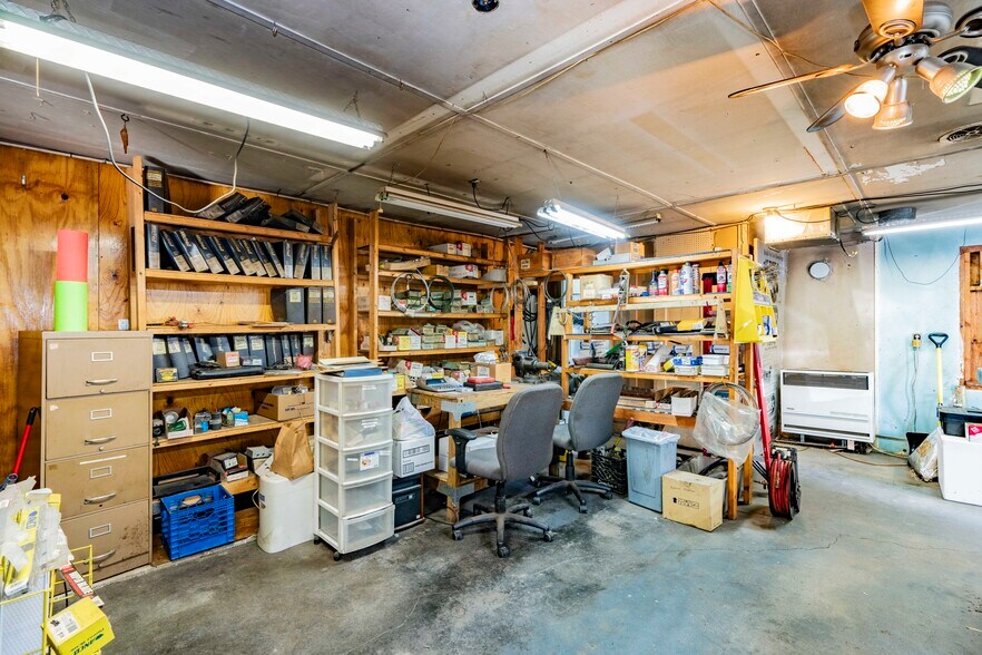 More Photos Of 2811 NY-82, Pleasant Valley Manufacturing For Sale