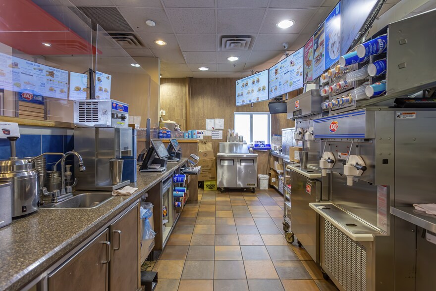 More Photos Of 4990 Victoria Dr, Vancouver Storefront Retail Residential For Sale