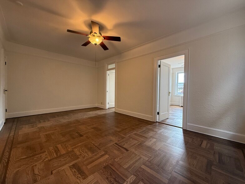 More Photos Of 8161 Woodhaven Blvd, Glendale Apartments For Sale