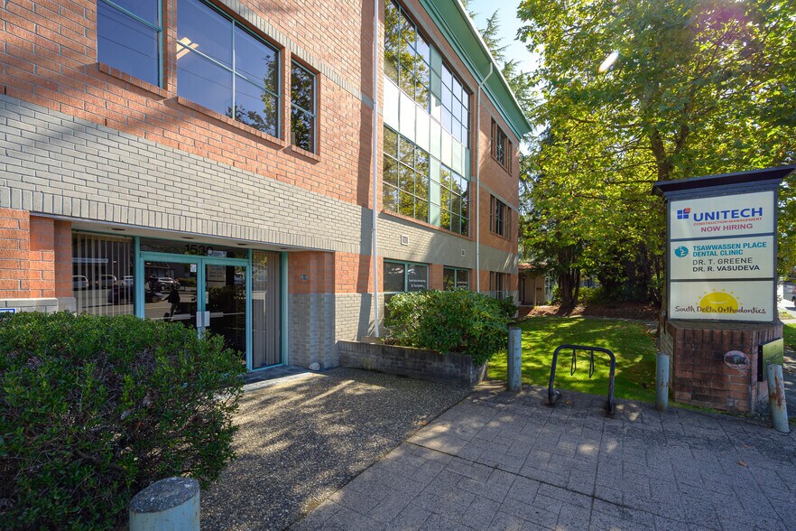 More Photos Of 1530 56th St, Delta Office For Lease