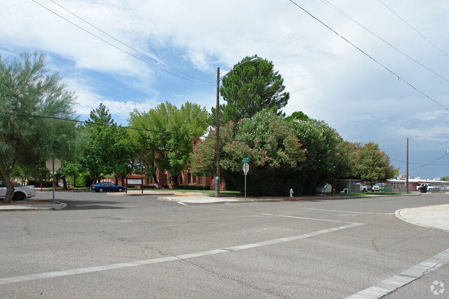More Photos Of 2700 S 8th Ave, Tucson Medical For Sale