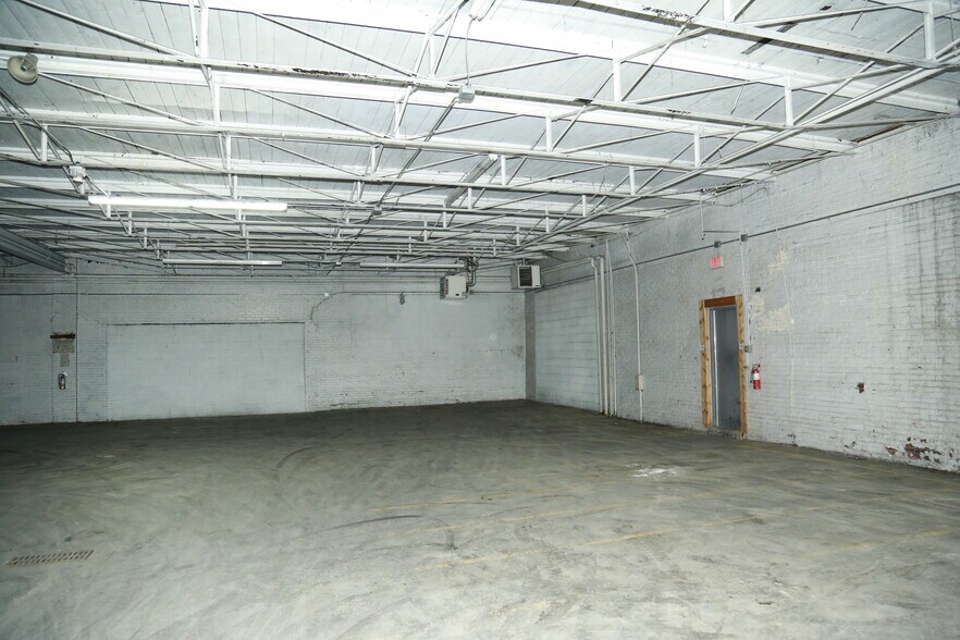 More Photos Of 1200 Morgantown Ave, Fairmont Warehouse For Sale