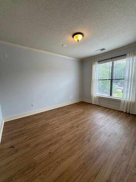 More Photos Of 5991 Parkway North Blvd, Cumming Office For Lease