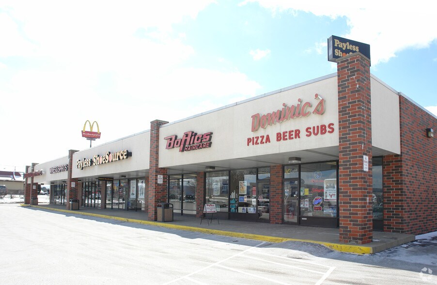 More Photos Of B Countryside Plz, Mount Pleasant Storefront For Lease