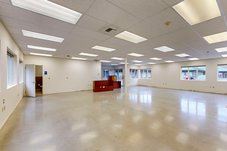 More Photos Of 1770 Barnes Blvd SW, Tumwater Office For Sale