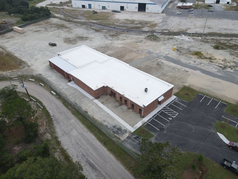 More Photos Of 250 Raleigh St, Wilmington Warehouse For Lease