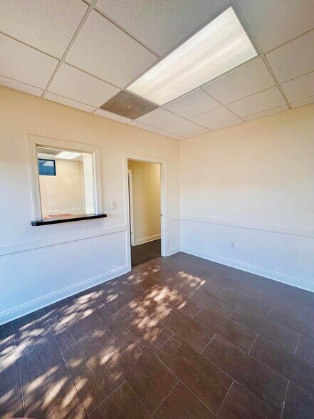 More Photos Of 309 Main St, Collins Office For Sale