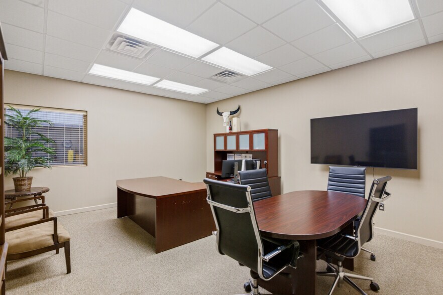 More Photos Of 8316 Lone Tree Rd, Victoria Industrial For Sale