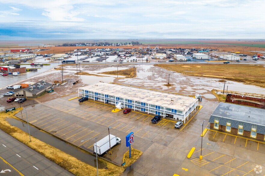 More Photos Of 722 E Pancake Blvd, Liberal Hotel For Sale