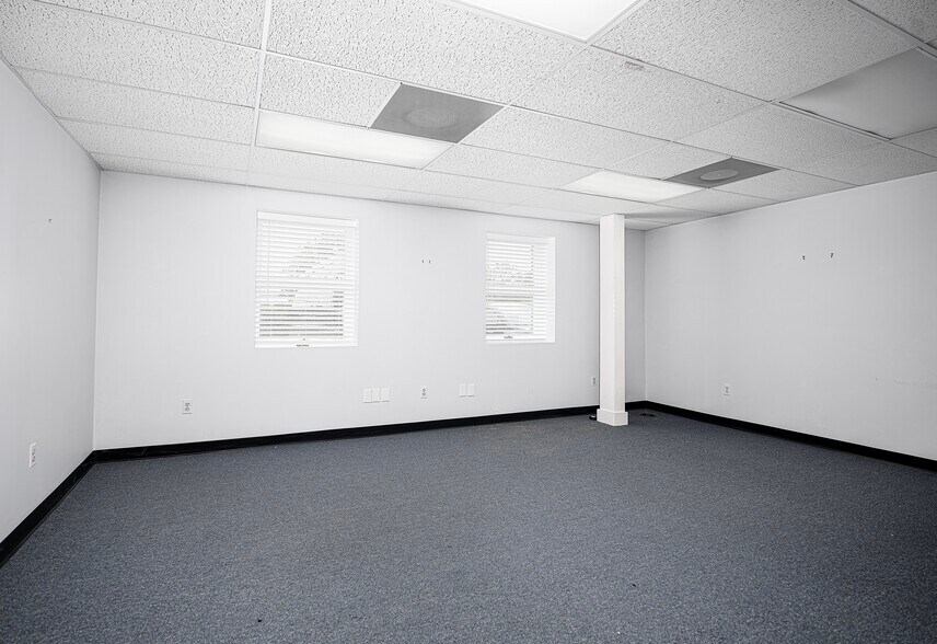 More Photos Of 1131 Belair Rd, Bel Air Medical For Lease