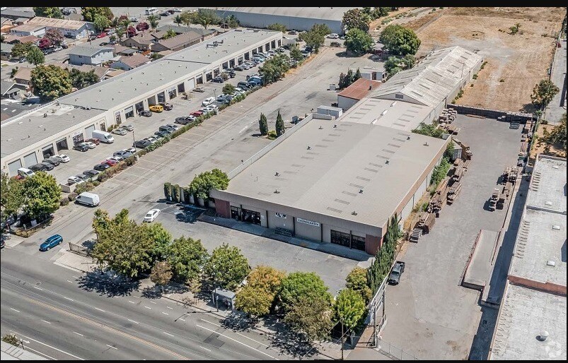 More Photos Of 190 Keyes St, San Jose Warehouse For Sale