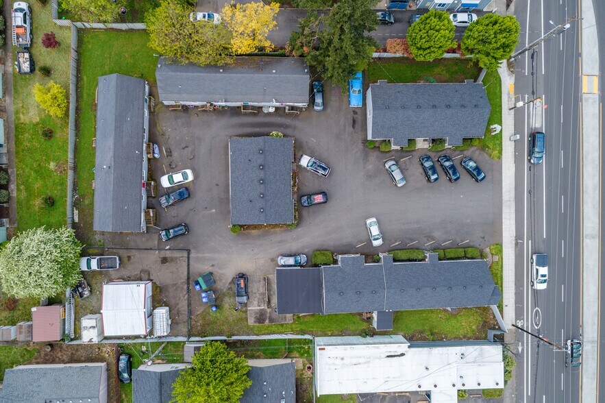 More Photos Of 13718 SE Division St, Portland Apartments For Sale