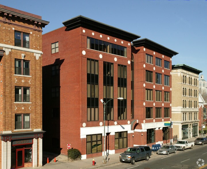 More Photos Of 241 Main St, Hartford Office For Lease