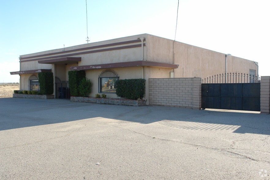 Primary Photo Of 45730 Division St, Lancaster Warehouse For Lease