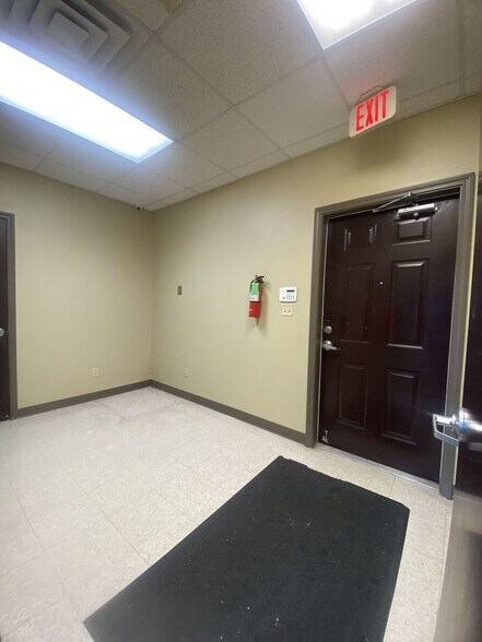 More Photos Of 280 Southfield Rd, Shreveport Freestanding For Lease