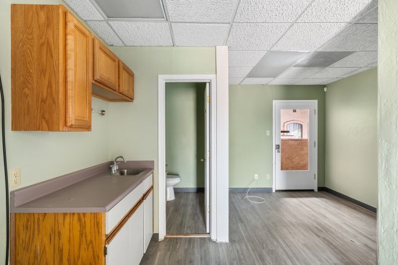 More Photos Of 1631 E Guadalupe Rd, Tempe Medical For Sale