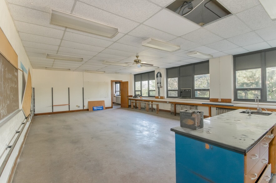 More Photos Of 311 N A St, Wellington Schools For Sale