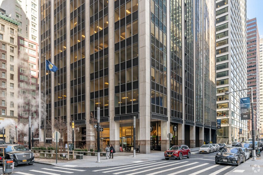 More Photos Of 100 Wall St, New York Office For Lease