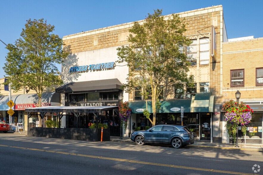 Primary Photo Of 4546 California Ave SW, Seattle Storefront For Lease