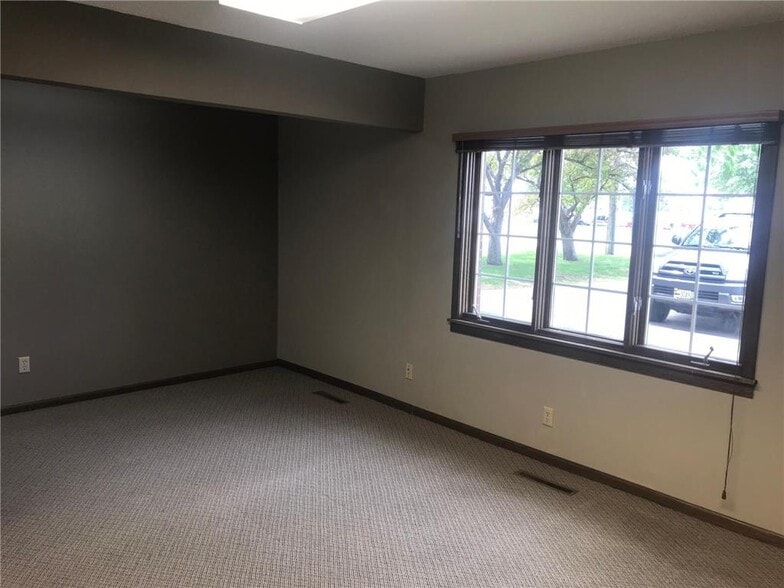 More Photos Of 130 Park Ave S, Saint Cloud Office For Sale