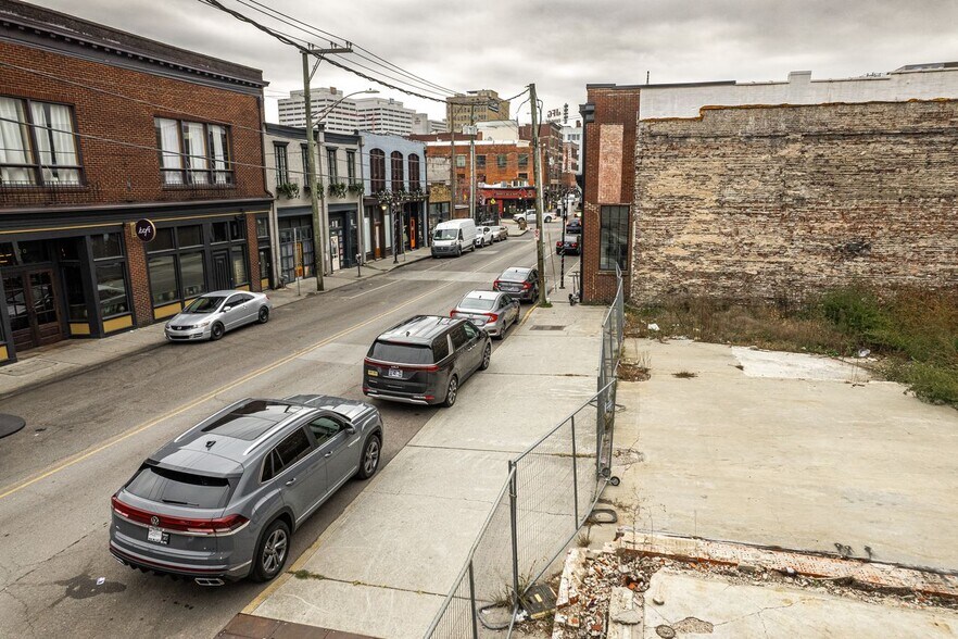 More Photos Of 115 E Jackson Ave, Knoxville Land For Sale