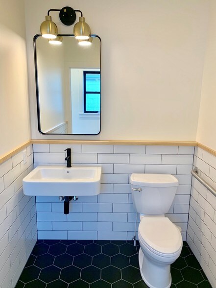 More Photos Of 2 E West St, Troy Loft Creative Space For Lease