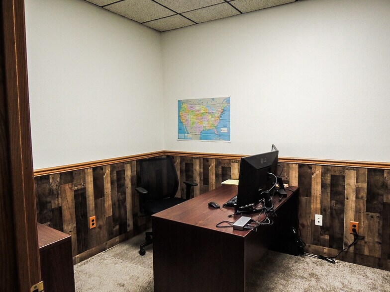 More Photos Of 150 3rd St, Lakeport General Retail For Lease