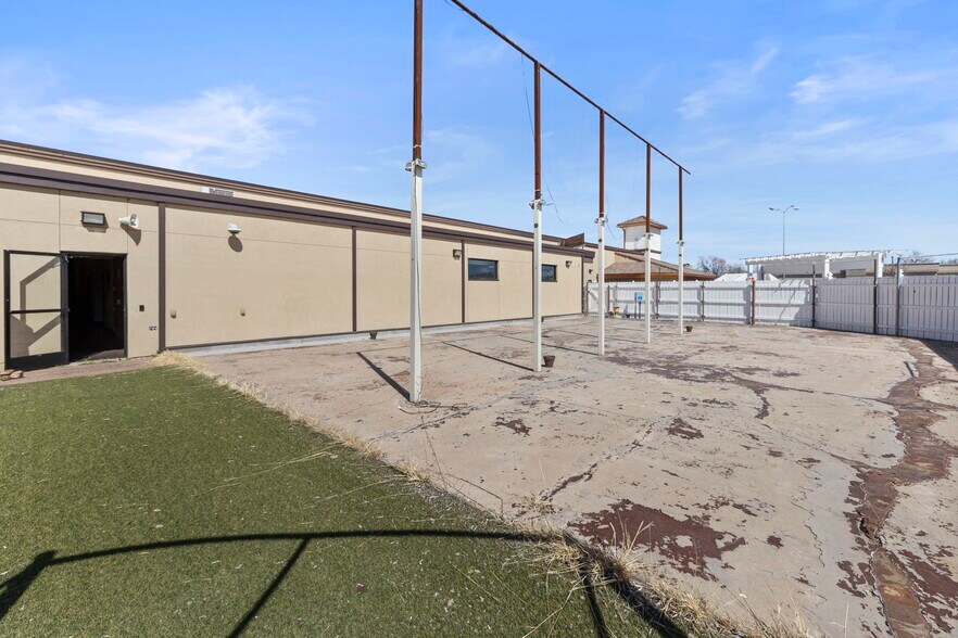 More Photos Of 6436 S Hwy 85-87, Colorado Springs General Retail For Sale