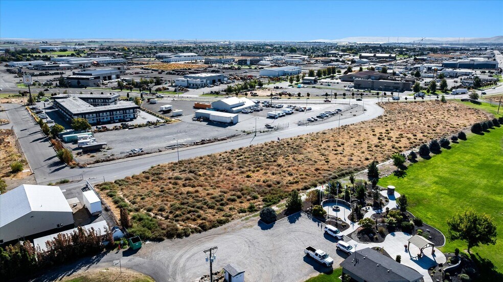 More Photos Of 1601 Idaho ave, Pasco Land For Sale