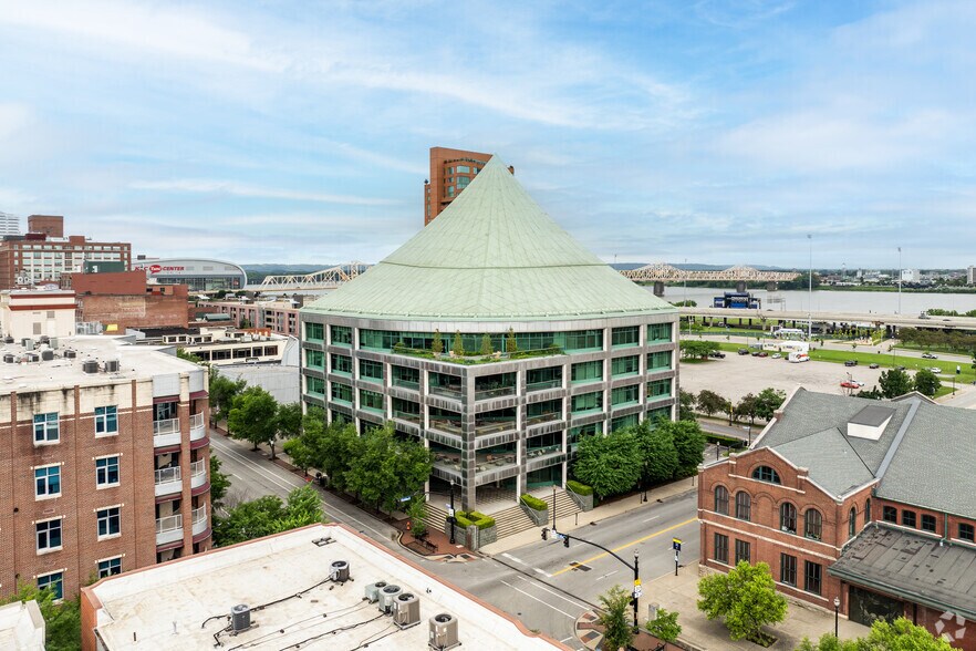 More Photos Of 333 E Main St, Louisville Office For Sale