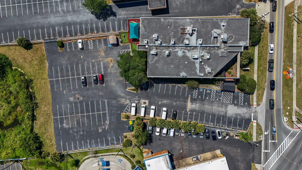 More Photos Of 5165 Adanson St, Orlando Loft Creative Space For Sale