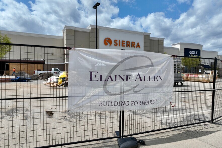 More Photos Of 2321 Sir Barton Way, Lexington Storefront For Lease