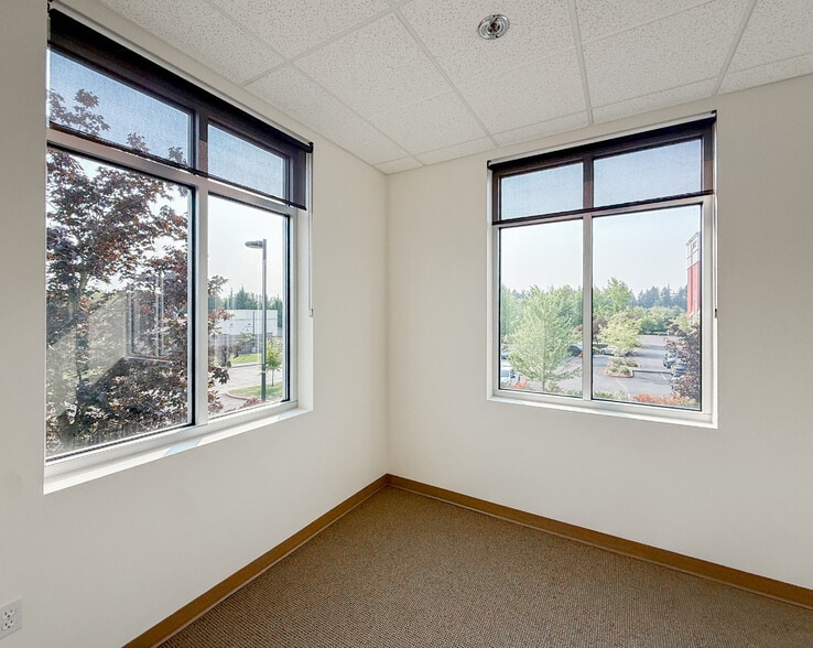 More Photos Of 3455-3499 NE John Olsen Ave, Hillsboro Flex For Sale