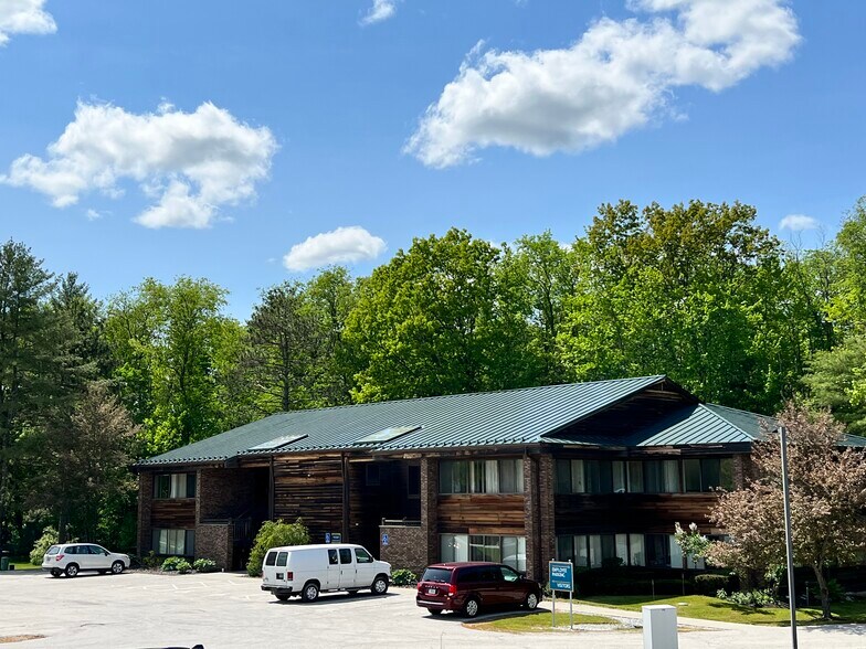 Primary Photo Of 1085 Route 4 E, Rutland Office For Sale