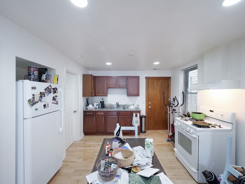 More Photos Of 2312 W 21st St, Chicago Apartments For Sale