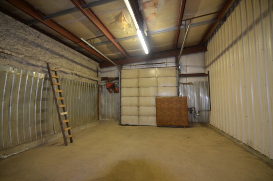 More Photos Of 5018 52 Ave, Tofield Warehouse For Sale