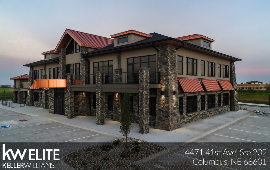 More Photos Of 4471 41st Ave, Columbus Office For Lease