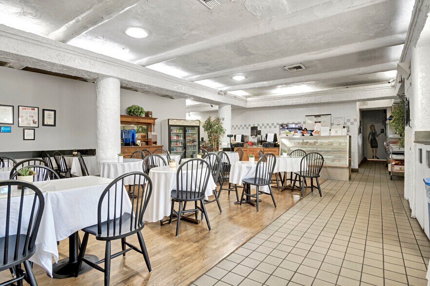 More Photos Of 2214 Stoner Ave, Los Angeles Freestanding For Sale