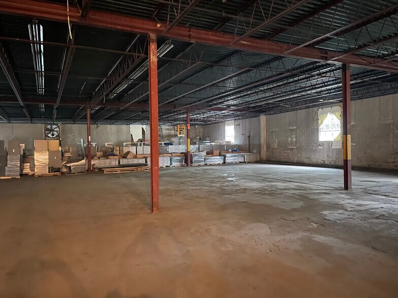 More Photos Of 2351 Mount Pleasant Rd, Mount Pleasant Warehouse For Lease
