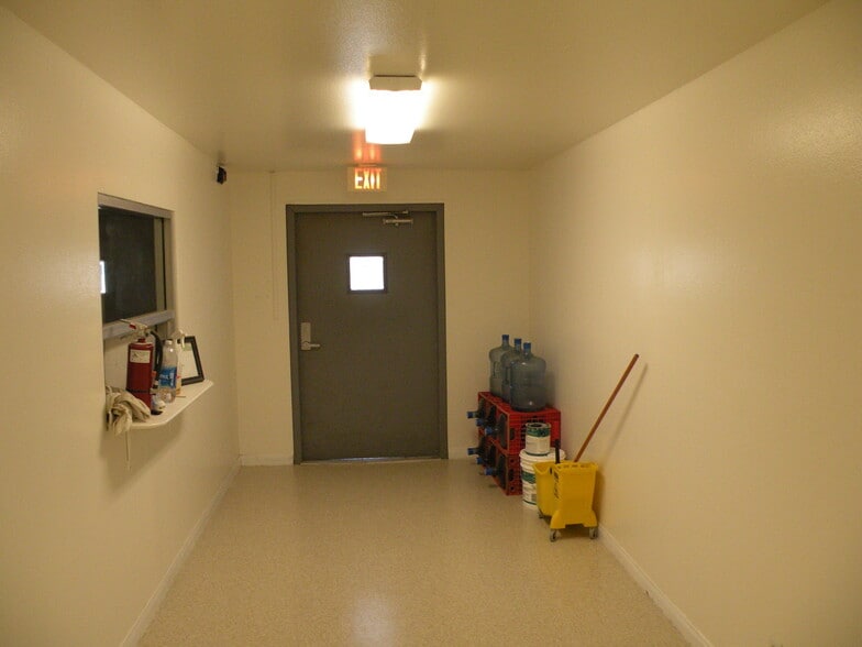 More Photos Of 3121 E Avenue I, Lancaster Freestanding For Sale